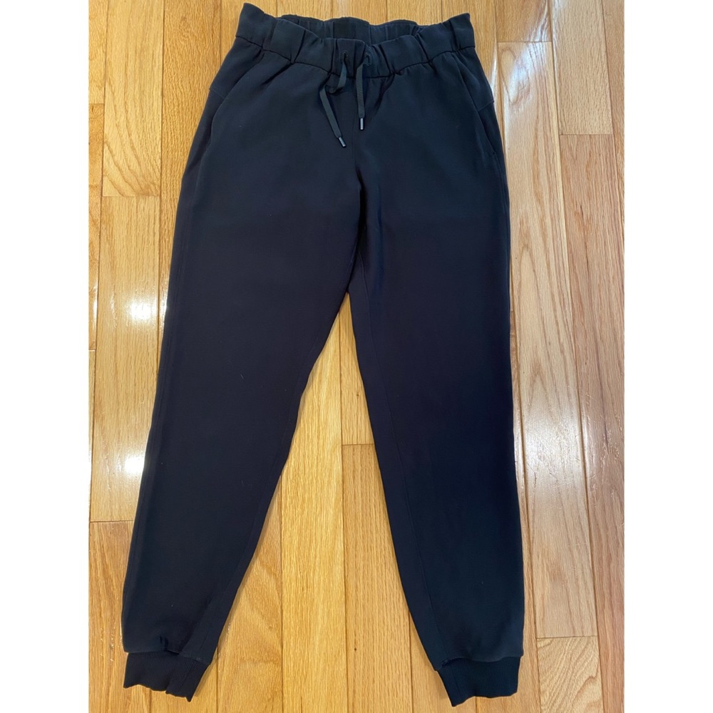 Lululemon On the Fly Joggers